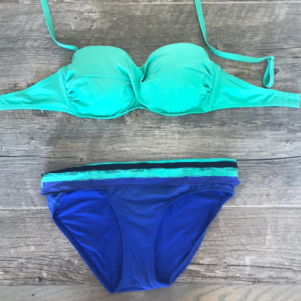 bikini top and bottom 32D cup